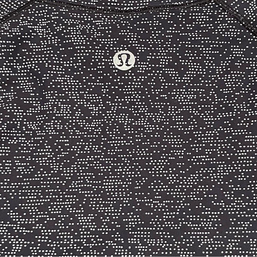 lululemon quick pace short sleeve soundwave white black Preowned great condition - Picture 8 of 10